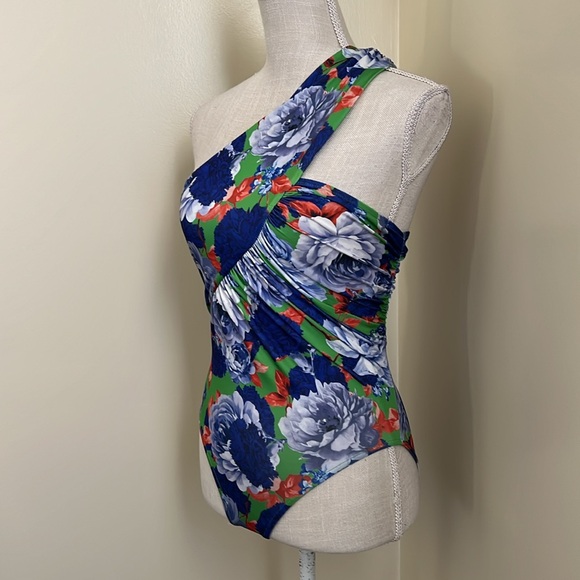 🆕 Zara One Sleeve Floral
Asymmetric Bodysuit - Picture 8 of 15